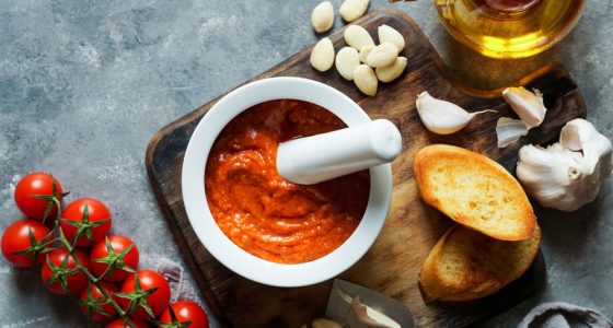 Sas Romesco Grillsas Tomat Mandlar Vitlök Soltorkad Tomat